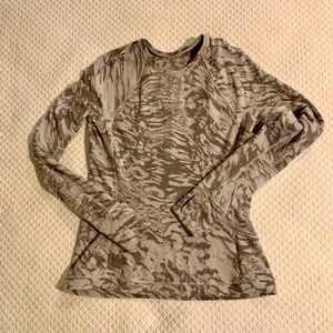 Lululemon Gray Camo Top